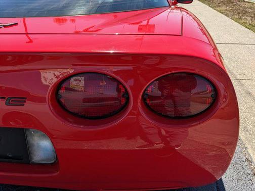 2001 Chevrolet Corvette Base