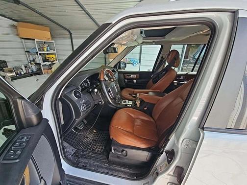 2016 Land Rover LR4 Base