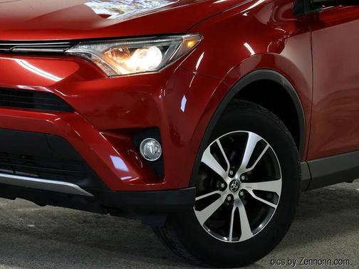 Barcelona Red Metallic 2016 Toyota RAV4 XLE
