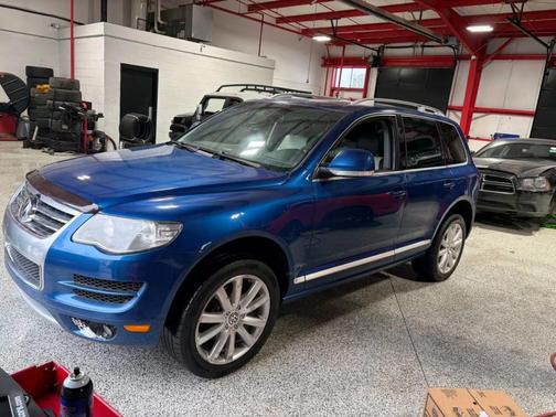 2010 Volkswagen Touareg VR6