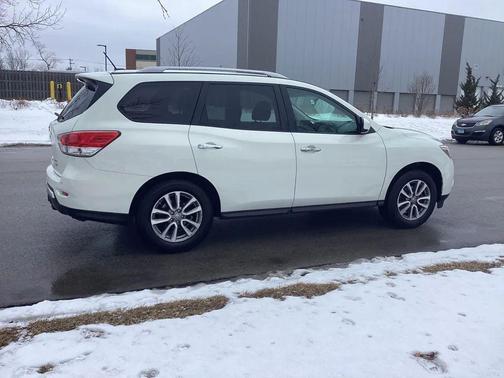 2014 Nissan Pathfinder SV