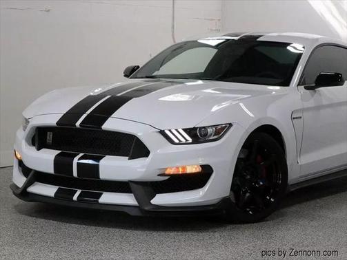 2019 Ford Shelby GT350 Base