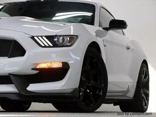 2019 Ford Shelby GT350 Base