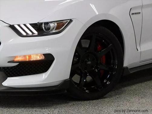 2019 Ford Shelby GT350 Base