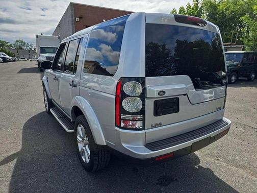 2015 Land Rover LR4 Base