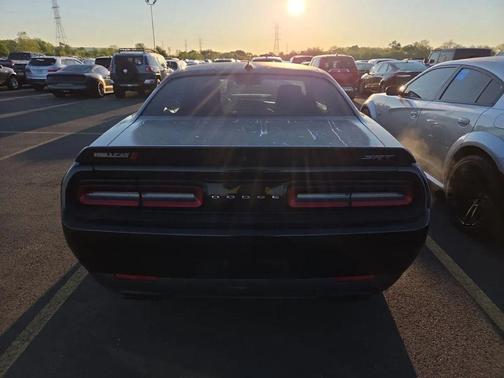 Pitch Black Clearcoat 2015 Dodge Challenger SRT Hellcat