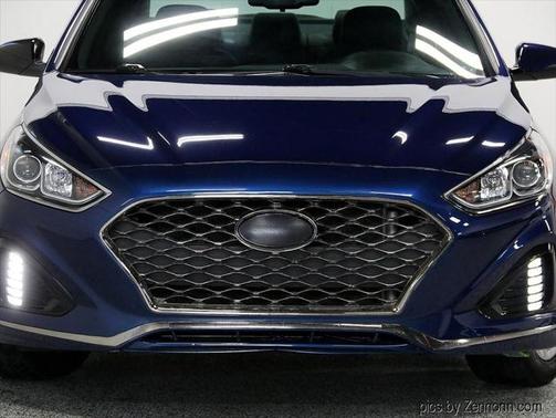 2018 Hyundai SONATA Sport