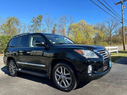 2013 Lexus LX 570 Base