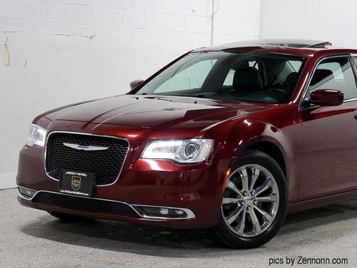 2018 Chrysler 300 Touring