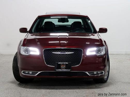 2018 Chrysler 300 Touring