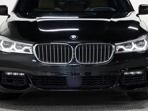 2016 BMW 750 i xDrive