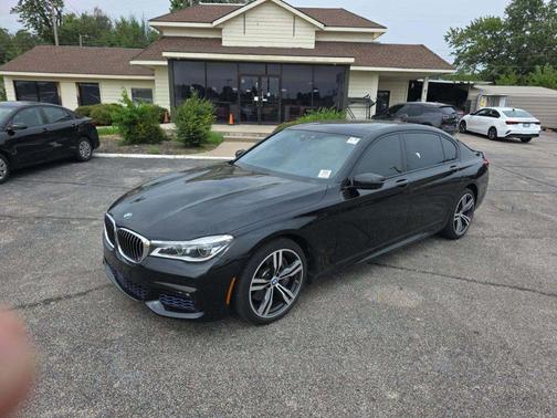2016 BMW 750 i xDrive