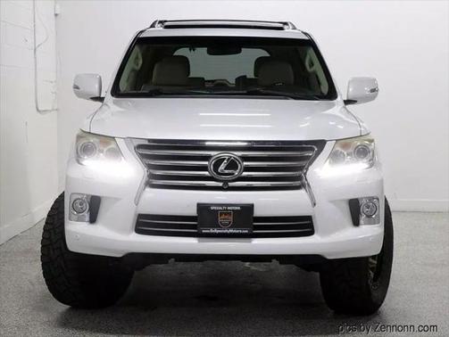 2013 Lexus LX 570 Base