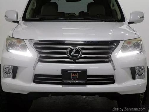 2013 Lexus LX 570 Base