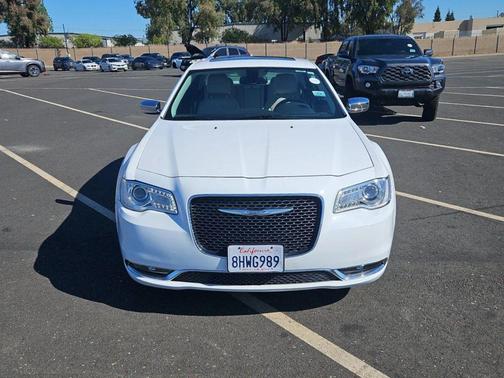 2015 Chrysler 300C Base