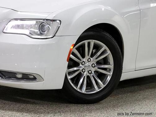 2015 Chrysler 300C Base