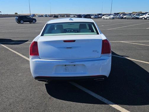 2015 Chrysler 300C Base