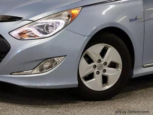 2012 Hyundai SONATA Hybrid Base