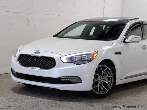 Snow White Pearl 2015 Kia K900 Luxury