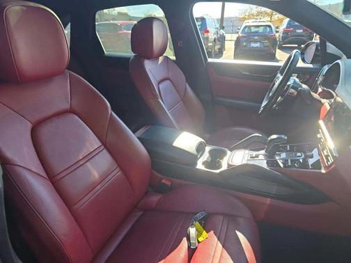 2020 Porsche Cayenne Cayenne