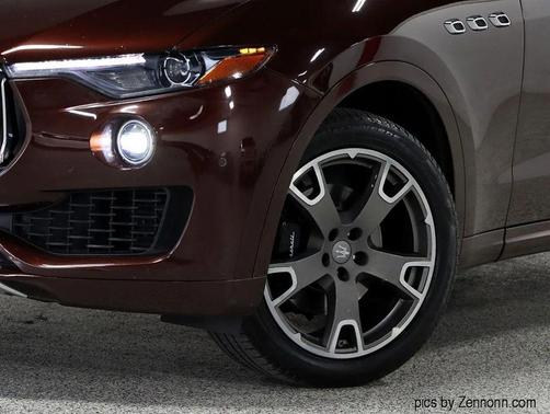 2017 Maserati Levante Base