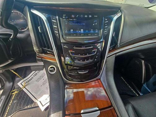 2018 Cadillac Escalade ESV Sport
