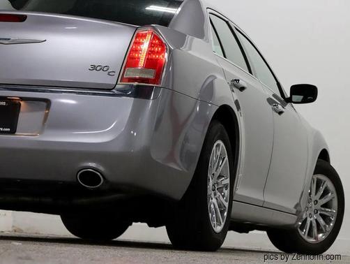 2013 Chrysler 300C Base