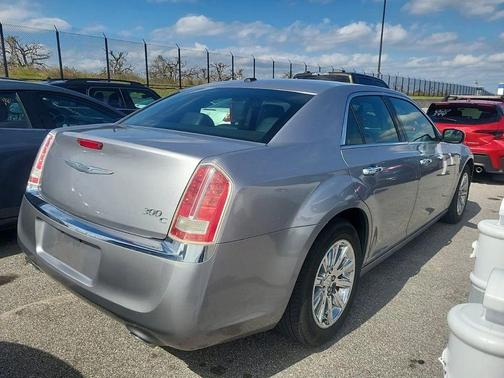 2013 Chrysler 300C Base