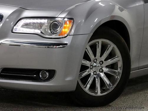 2013 Chrysler 300C Base