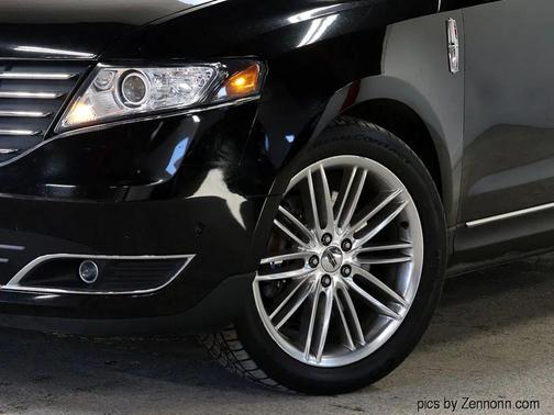 2019 Lincoln MKT Reserve