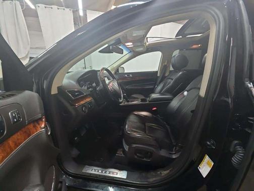 2019 Lincoln MKT Reserve