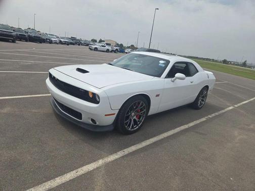 2016 Dodge Challenger SRT 392