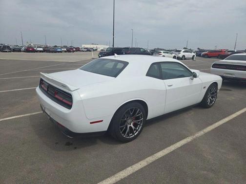 2016 Dodge Challenger SRT 392