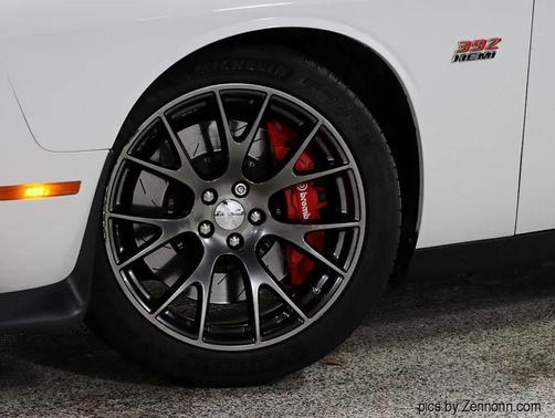 2016 Dodge Challenger SRT 392