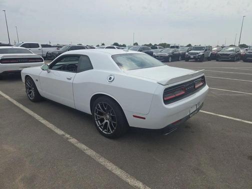 2016 Dodge Challenger SRT 392