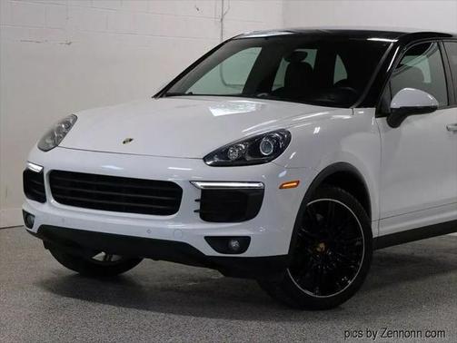 2016 Porsche Cayenne Base