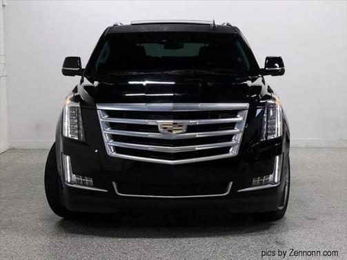 2017 Cadillac Escalade Sport