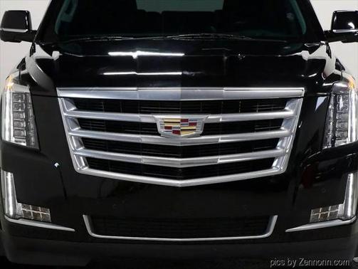 2017 Cadillac Escalade Sport