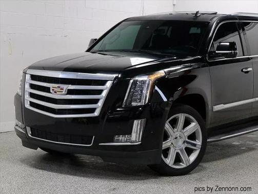 2017 Cadillac Escalade Sport