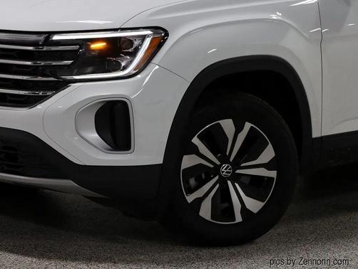 2024 Volkswagen Atlas 2.0T SE