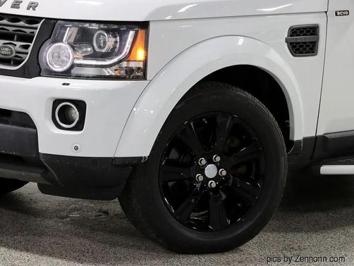 2016 Land Rover LR4 Base