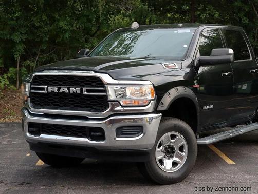 2022 RAM 2500 Big Horn Crew Cab 4x4 6'4' Box