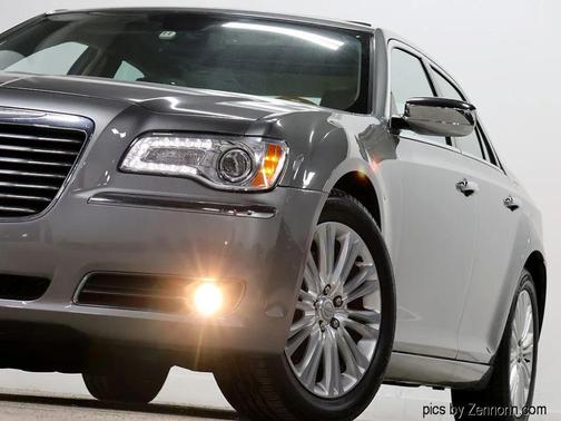 2012 Chrysler 300 S