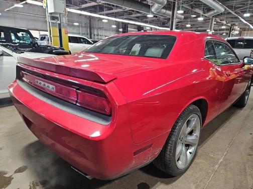 2013 Dodge Challenger SXT