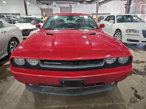 2013 Dodge Challenger SXT