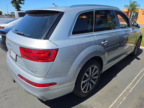 2017 Audi Q7 3.0T Premium