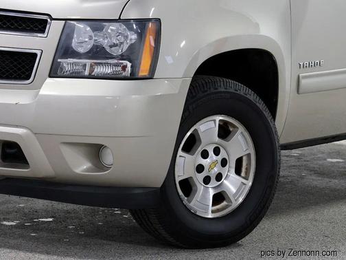 TAN 2013 Chevrolet Tahoe LS
