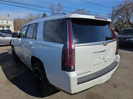 2018 Cadillac Escalade Premium Luxury
