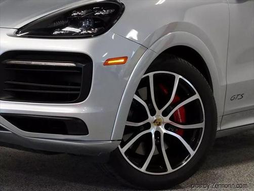 2021 Porsche Cayenne GTS