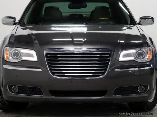 2014 Chrysler 300C Base